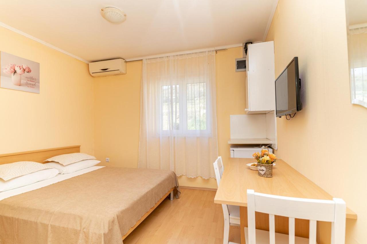 Benic Apartments Млини Екстериор снимка