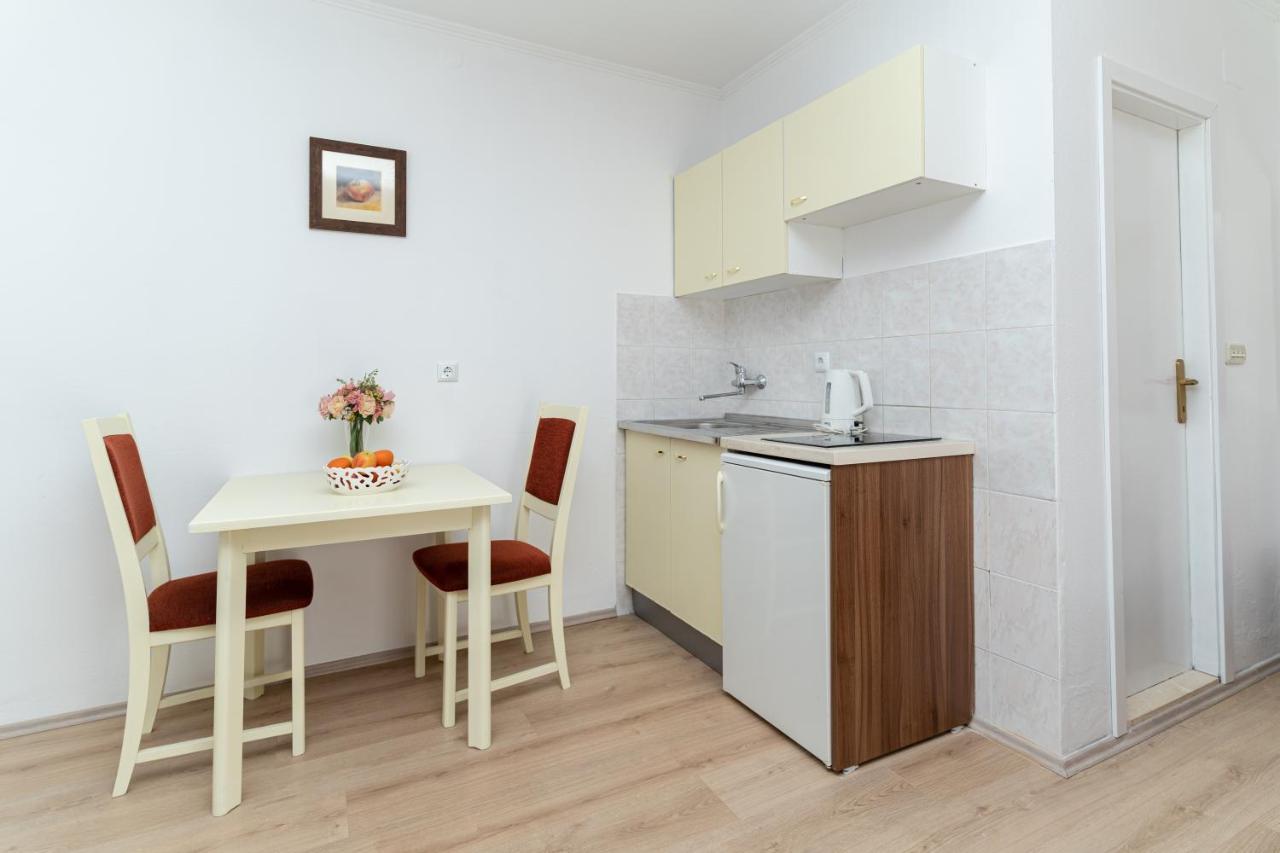 Benic Apartments Млини Екстериор снимка